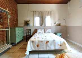 Casa com churrasqueira e garagem Metrô vila prudente